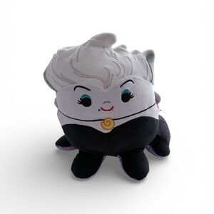 NWT Squishmallows Disney Black & White Ursula Plush Kelly Toys Easter Gift Sz 8